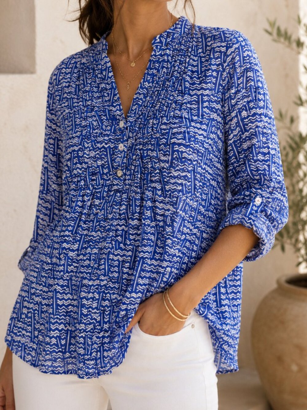 Anthropologie HD in Paris Kaveri Pintuck Boho Henley Top Blue White 4